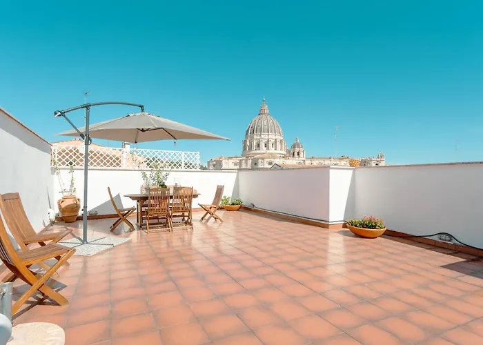 Saint Peter\'S Luxury Terrace Suites
