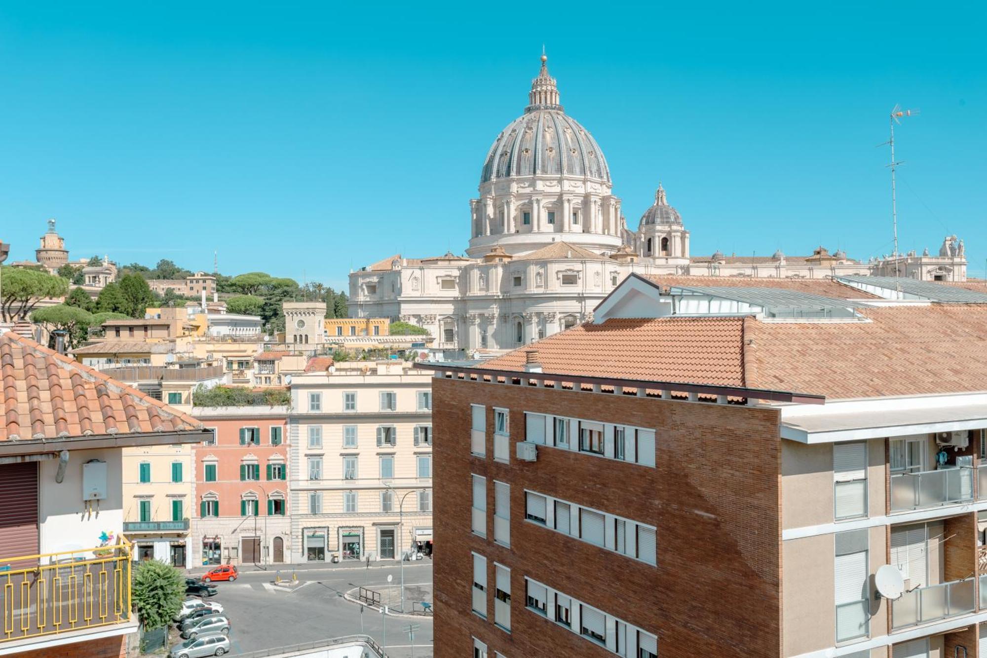 Saint Peter's Luxury Terrace *