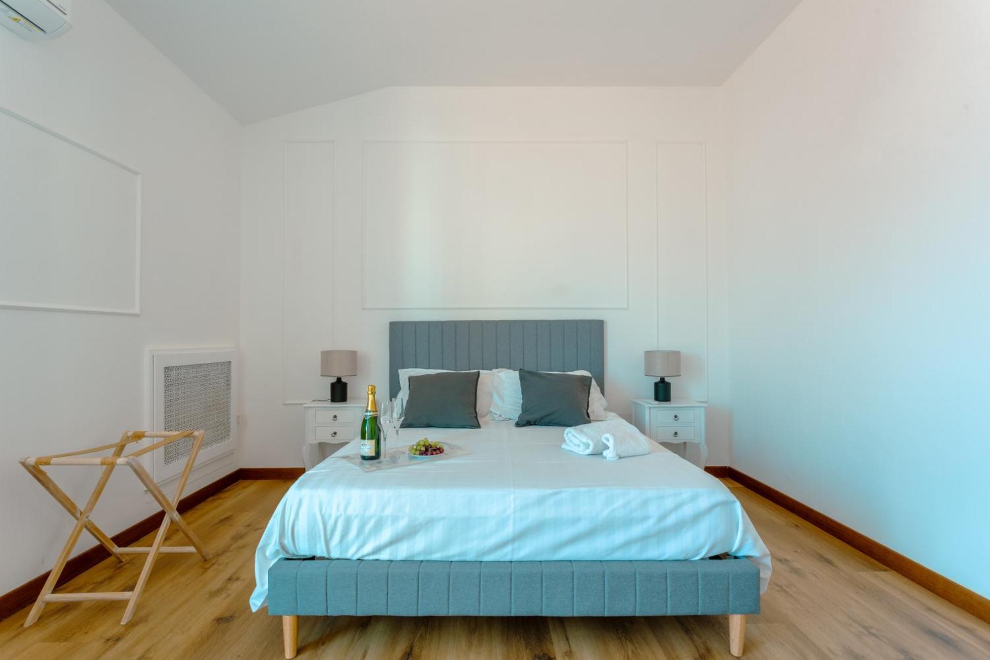 Saint Peter's Luxury Terrace Apartment