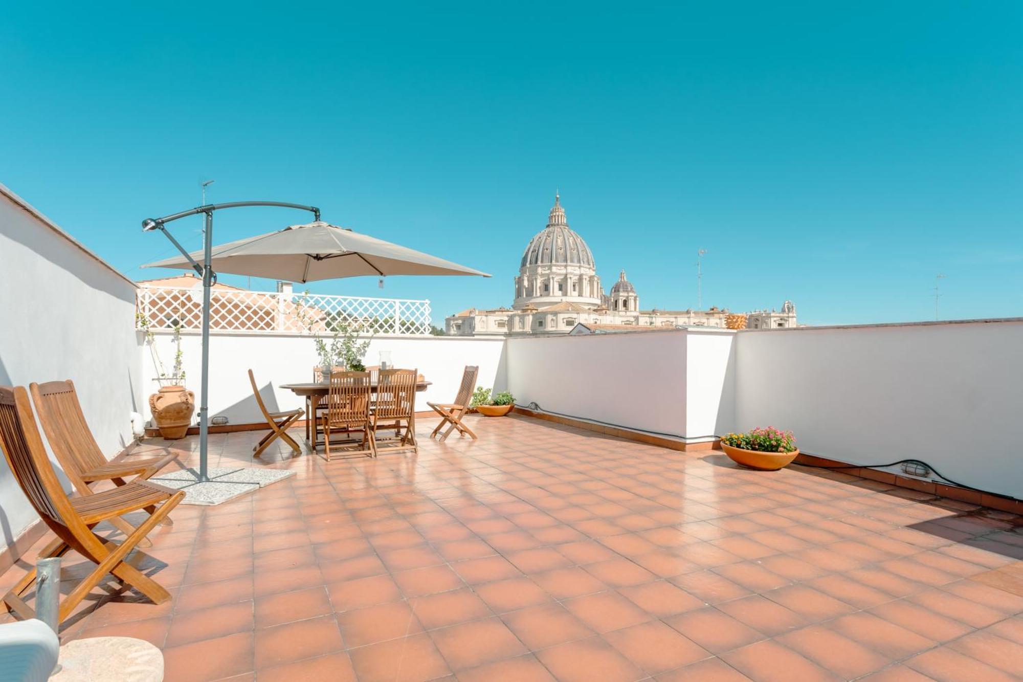Apartment Saint Peter's Luxury Terrace